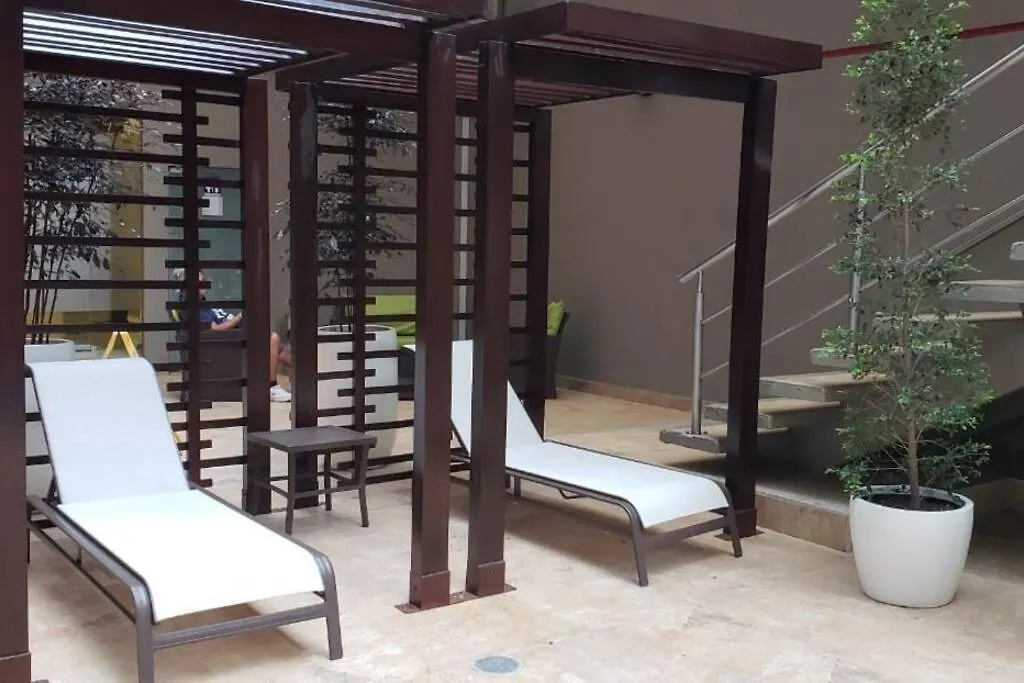 Ecusuites Mall Del Sol Premium 96Parking-Airport Guayaquil