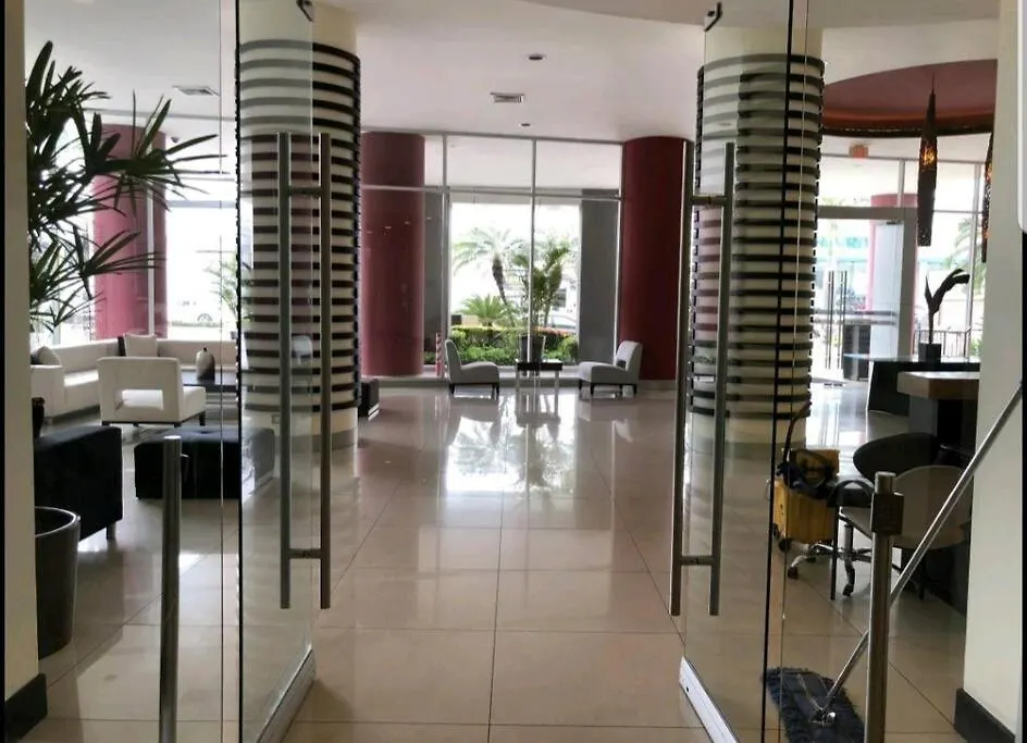 Ecusuites Mall Del Sol Premium 96Parking-Airport Гуаякиль
